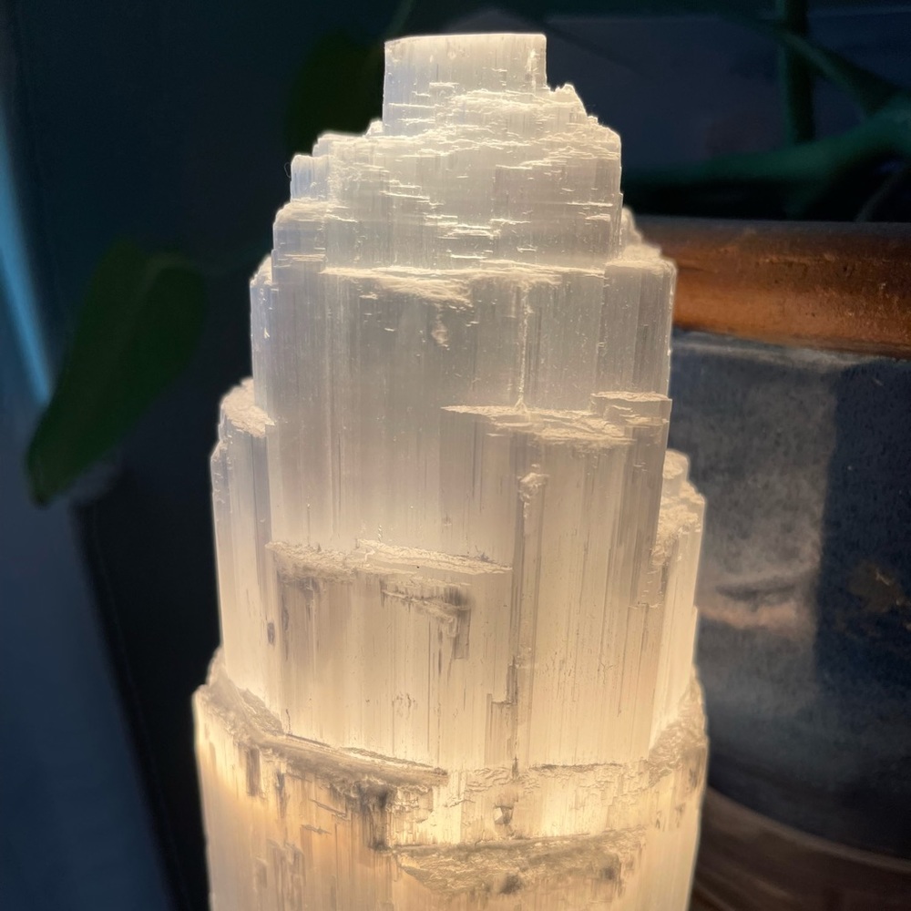Genuine selenite crystal lamp - Picture 7 of 10